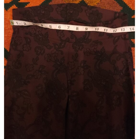 Torrid Women's Floral-Print Textured Burgundy Leggings Size 00 - Picture 3 of 9